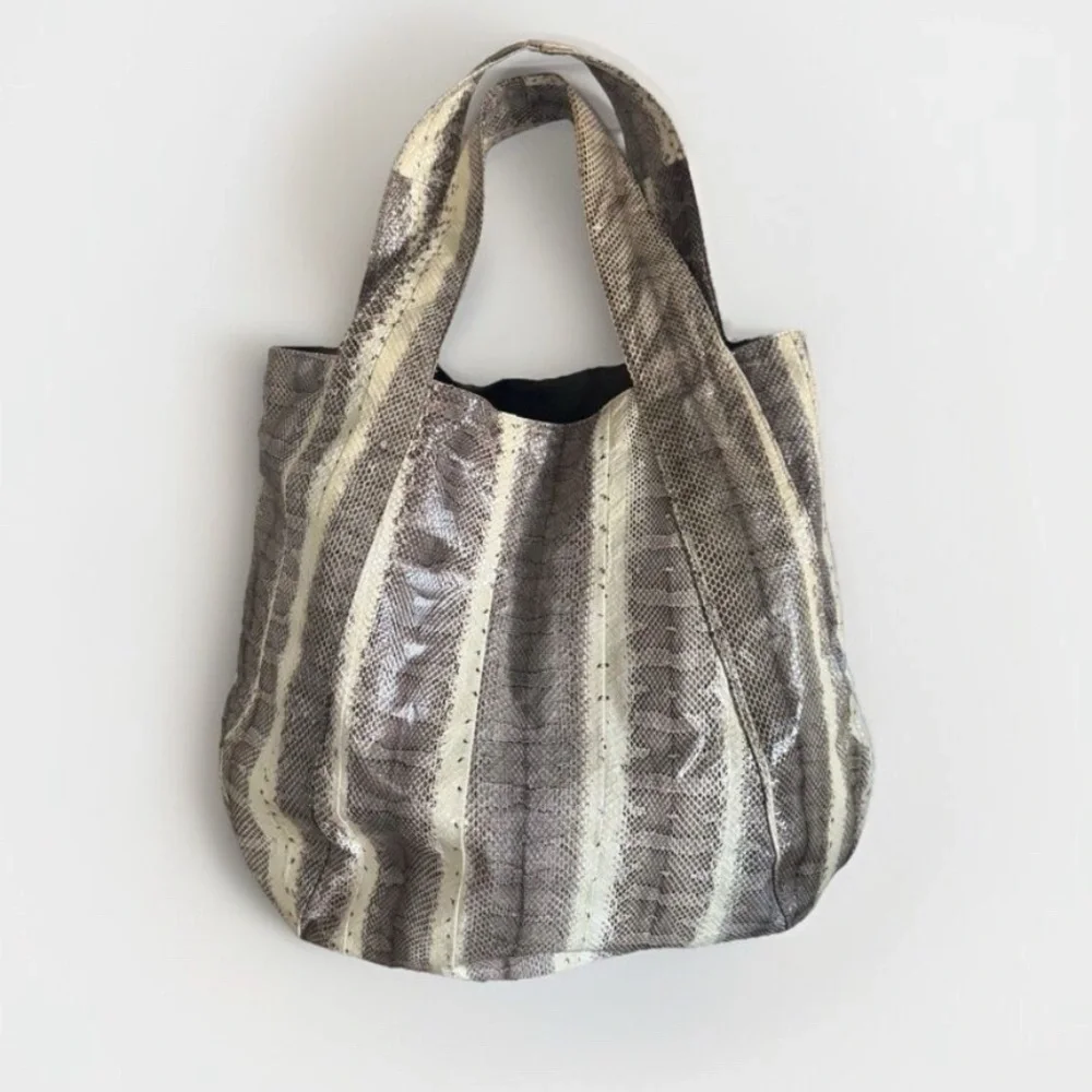 Snakeskin Beirn Tote Bag - Picture 1 of 4